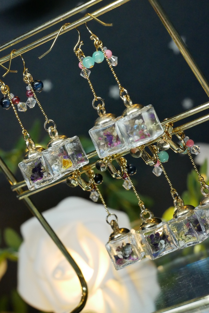 【マイガーデン】ガラスドームのみみかざりC