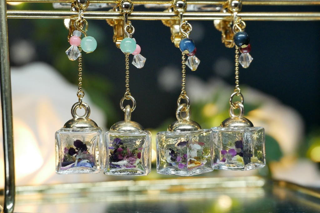 【マイガーデン】ガラスドームのみみかざりC