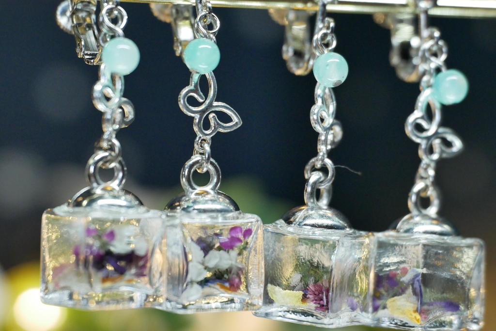 【マイガーデン】ガラスドームのみみかざりD