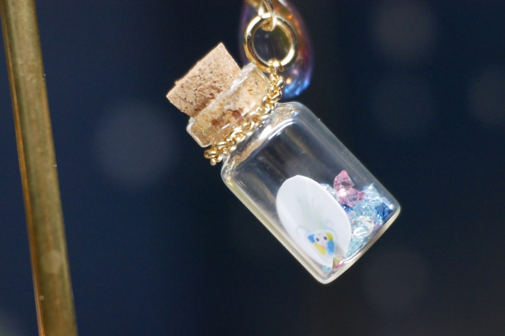 【みずのせかい】旅するクラゲのバッグチャーム