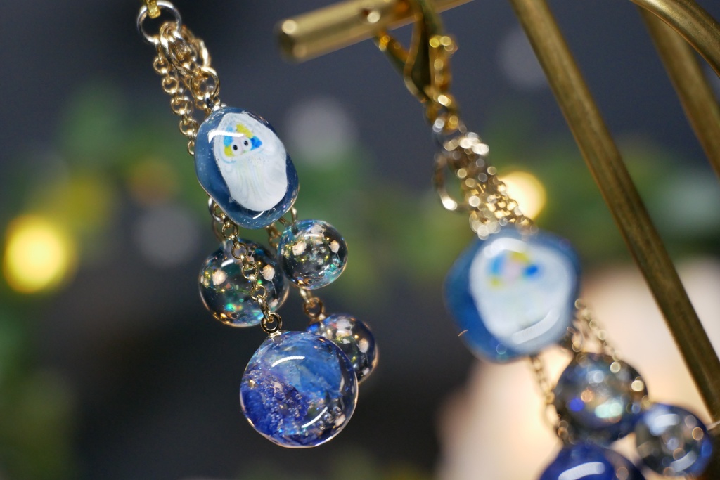 【みずのせかい】旅するクラゲのバッグチャーム