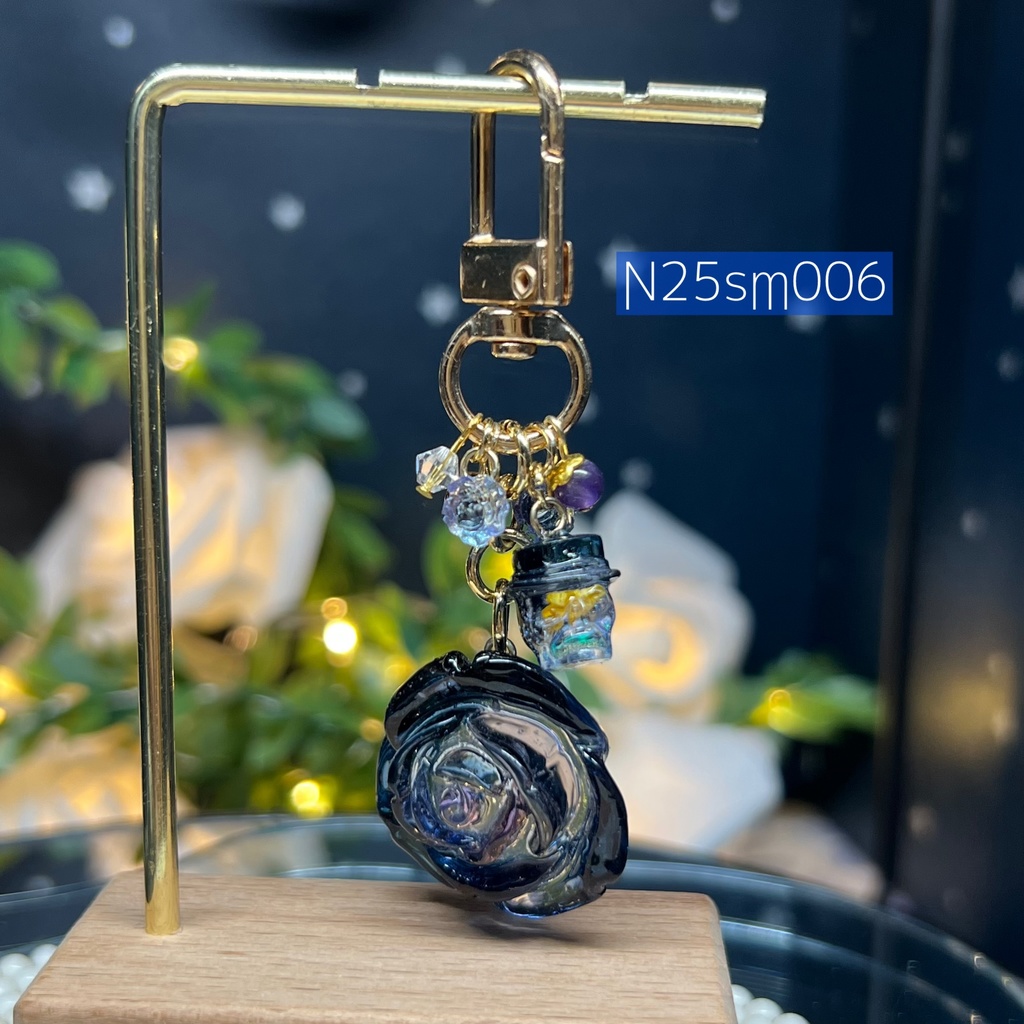 【Northern Lights】薔薇スカル ピアス バッグチャーム