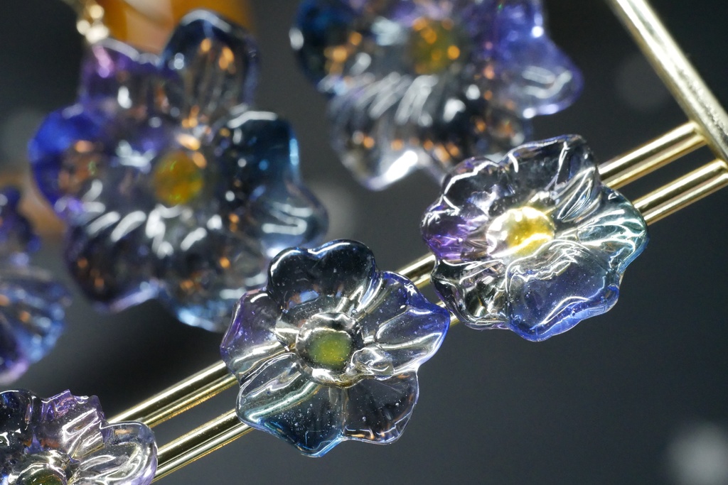 【Northern Lights】クリスタルフラワー ピアス&イヤリング 〜2025summer〜