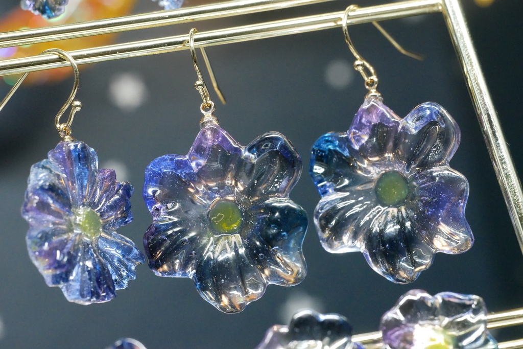 【Northern Lights】クリスタルフラワー ピアス&イヤリング 〜2025summer〜