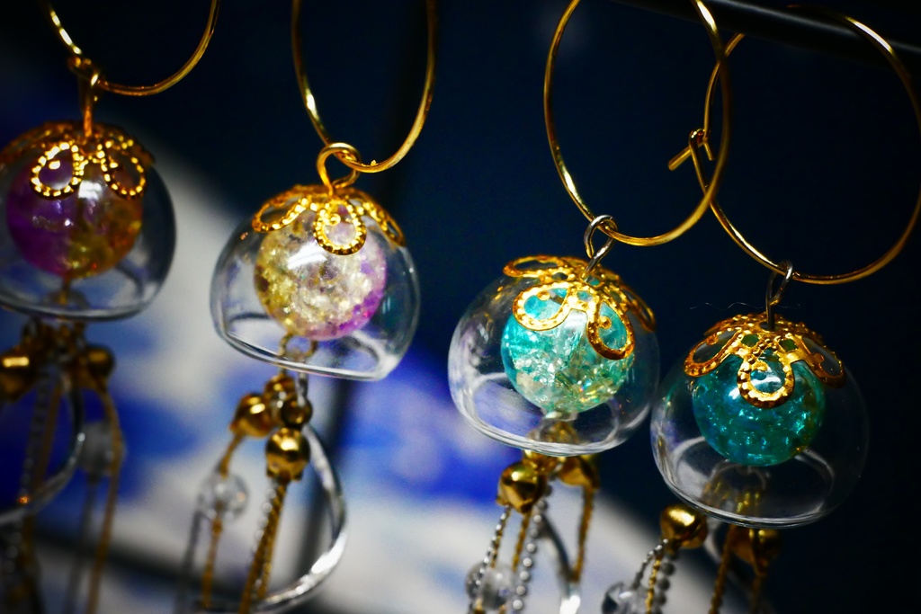 【みずのせかい】そらとぶクラゲのピアス