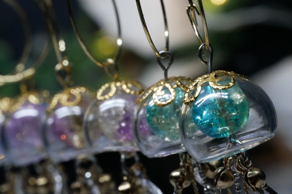 【みずのせかい】そらとぶクラゲのピアス