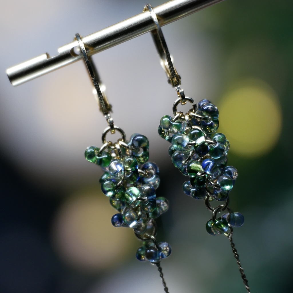 ほしぐものみみかざり ファルファーレガラスビーズ