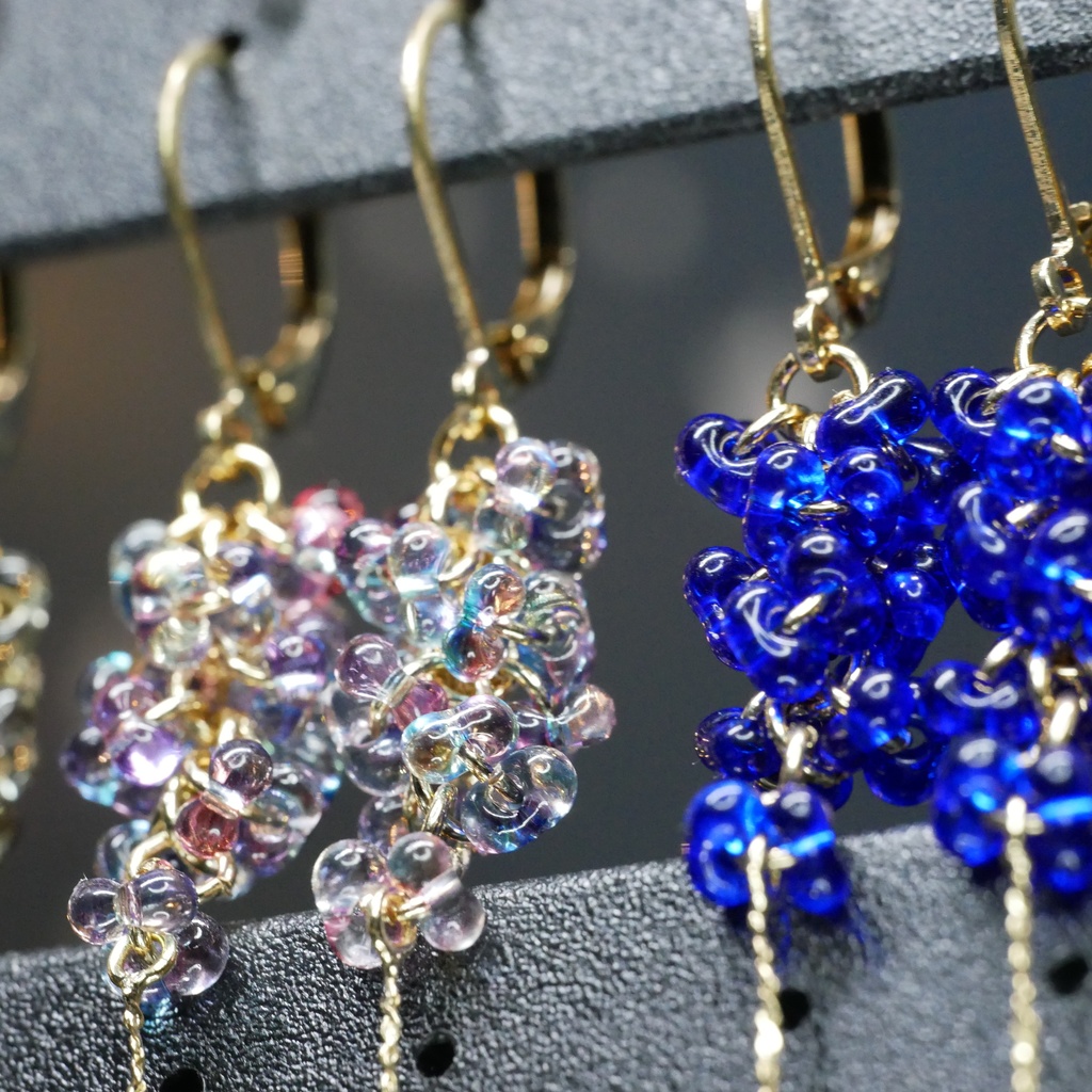 ほしぐものみみかざり ファルファーレガラスビーズ