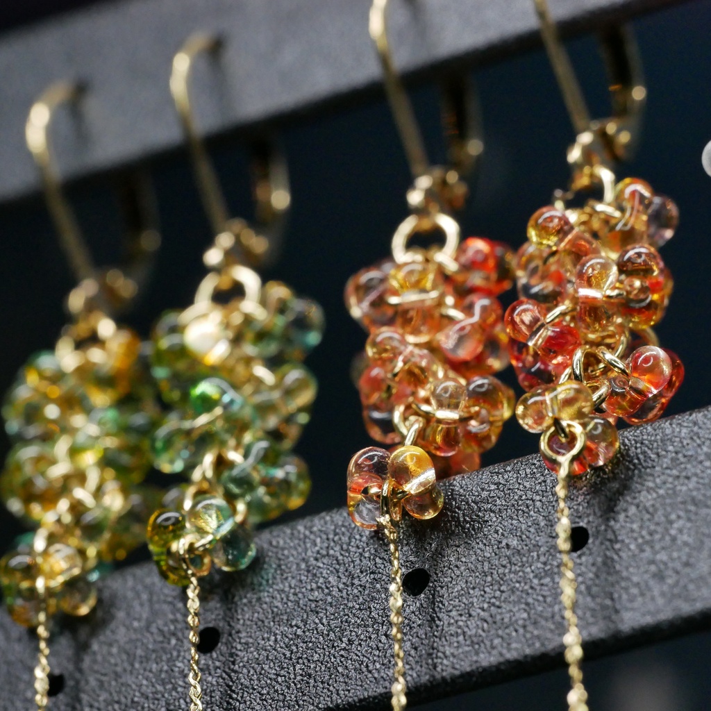 ほしぐものみみかざり ファルファーレガラスビーズ