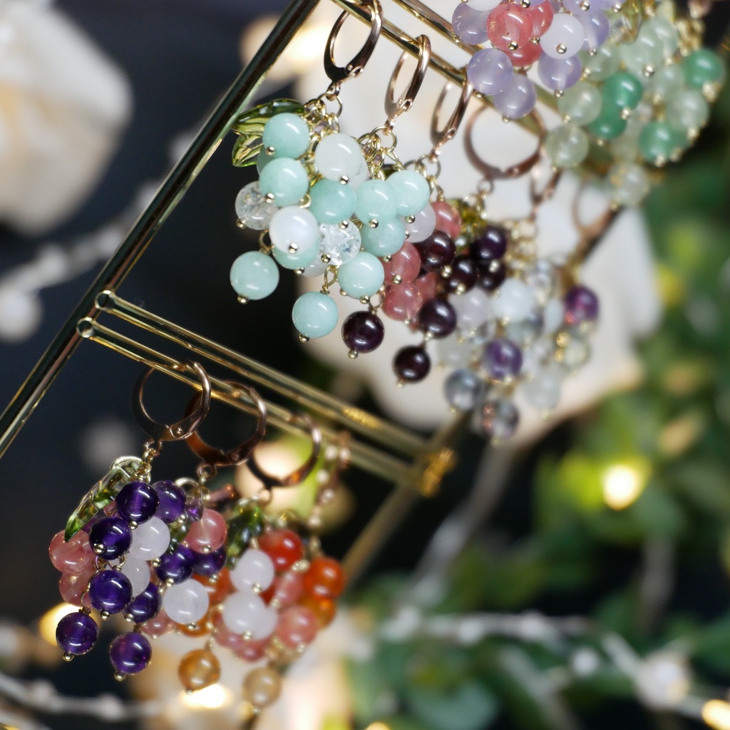 【再稼働、粒子】天然石ぶどうのみみかざり