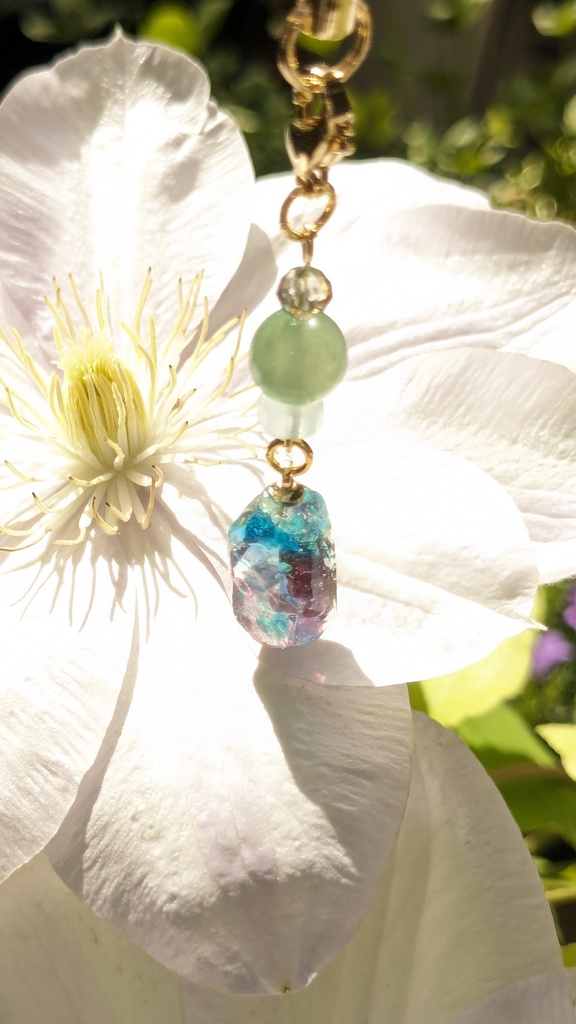 レジンチャーム　ガーネット×オーシャンブルー