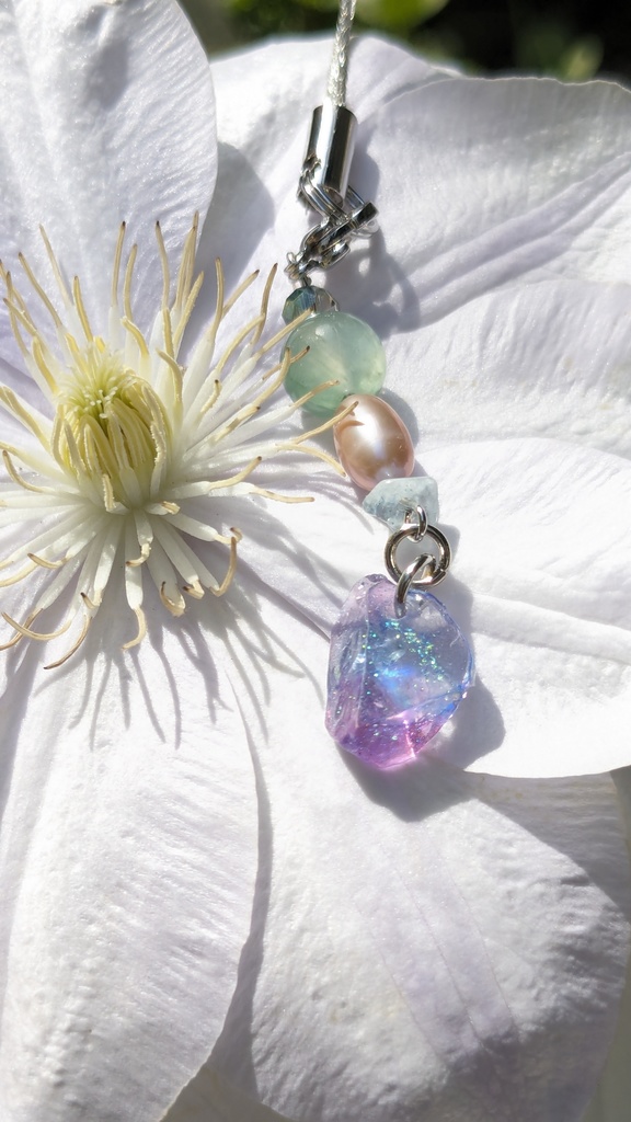 レジンチャーム　四葩の露