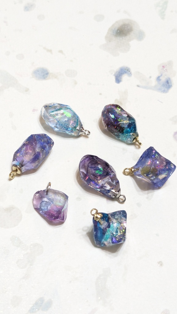 レジンチャーム ネモフィラブルー