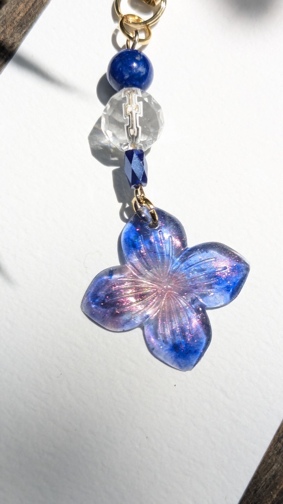 レジンストラップ 四葩~瑠璃