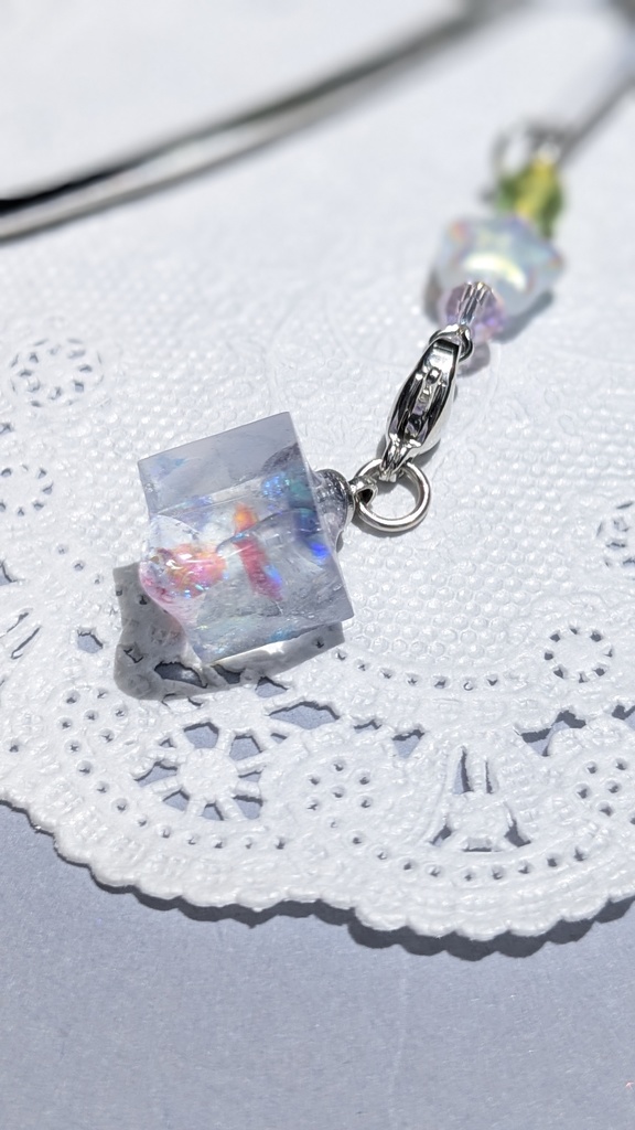 レジンチャーム付き栞 ice~星しるべ