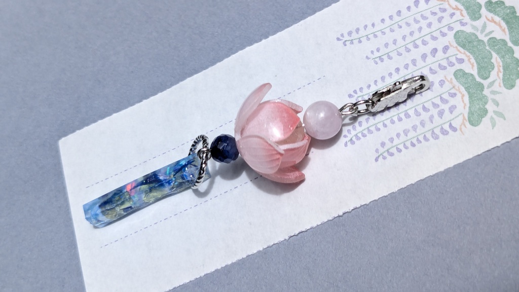 ペンダントトップ 蓮~蒼玉