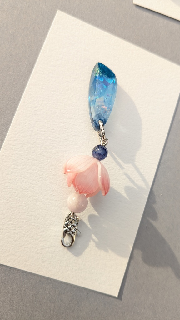 ペンダントトップ 蓮~蒼玉