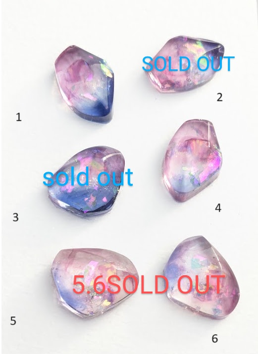 レジン耳飾り 薔薇の雫