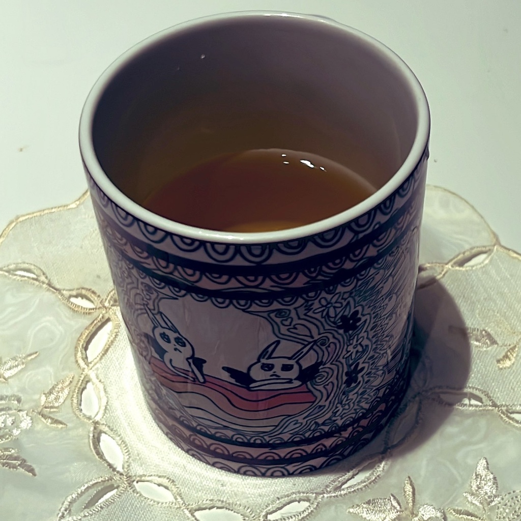 マグカップ(物憂げウサヂ)