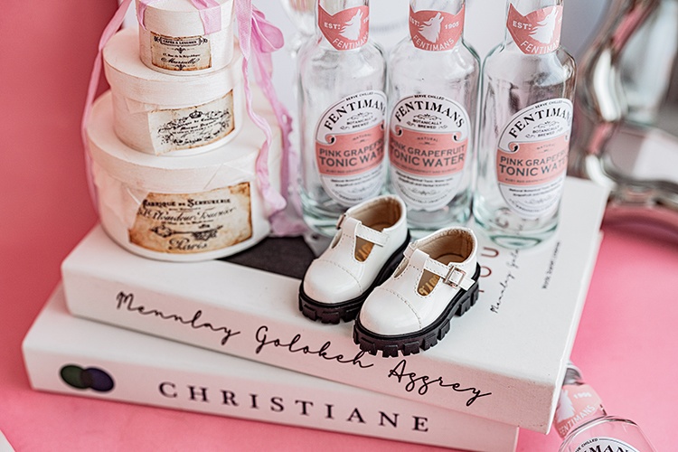 【SDM/MDD】Tストラップ シューズ