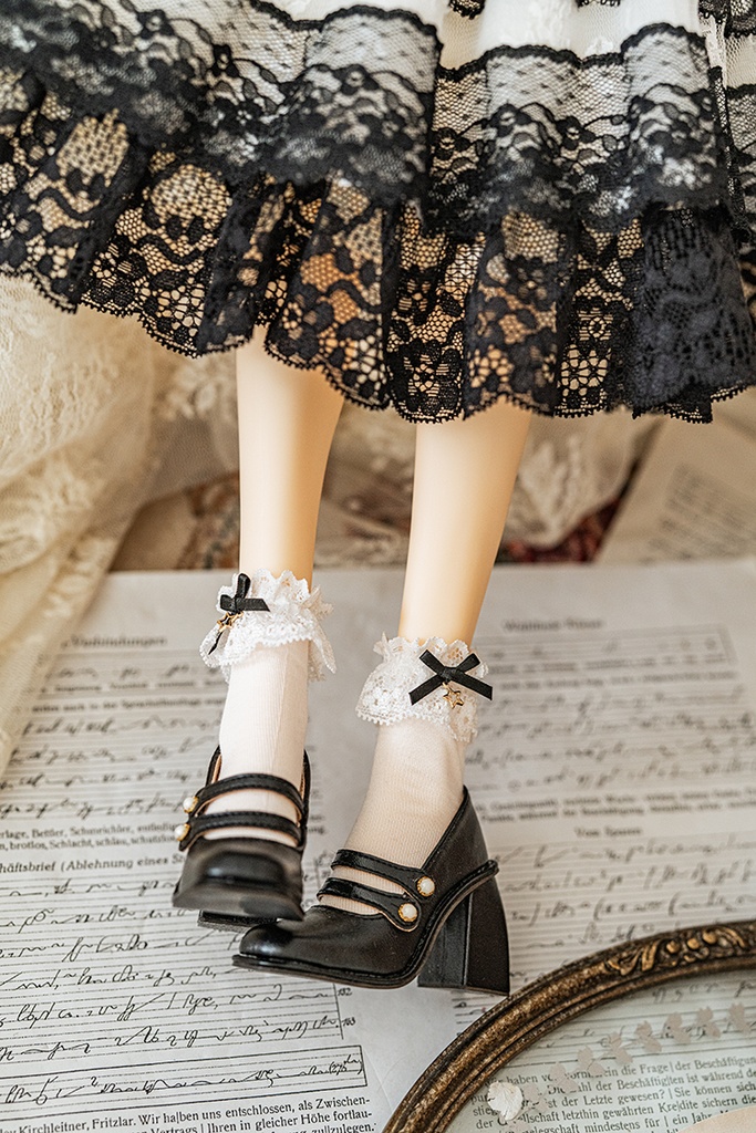 Holy Luna 2.0 ソックス