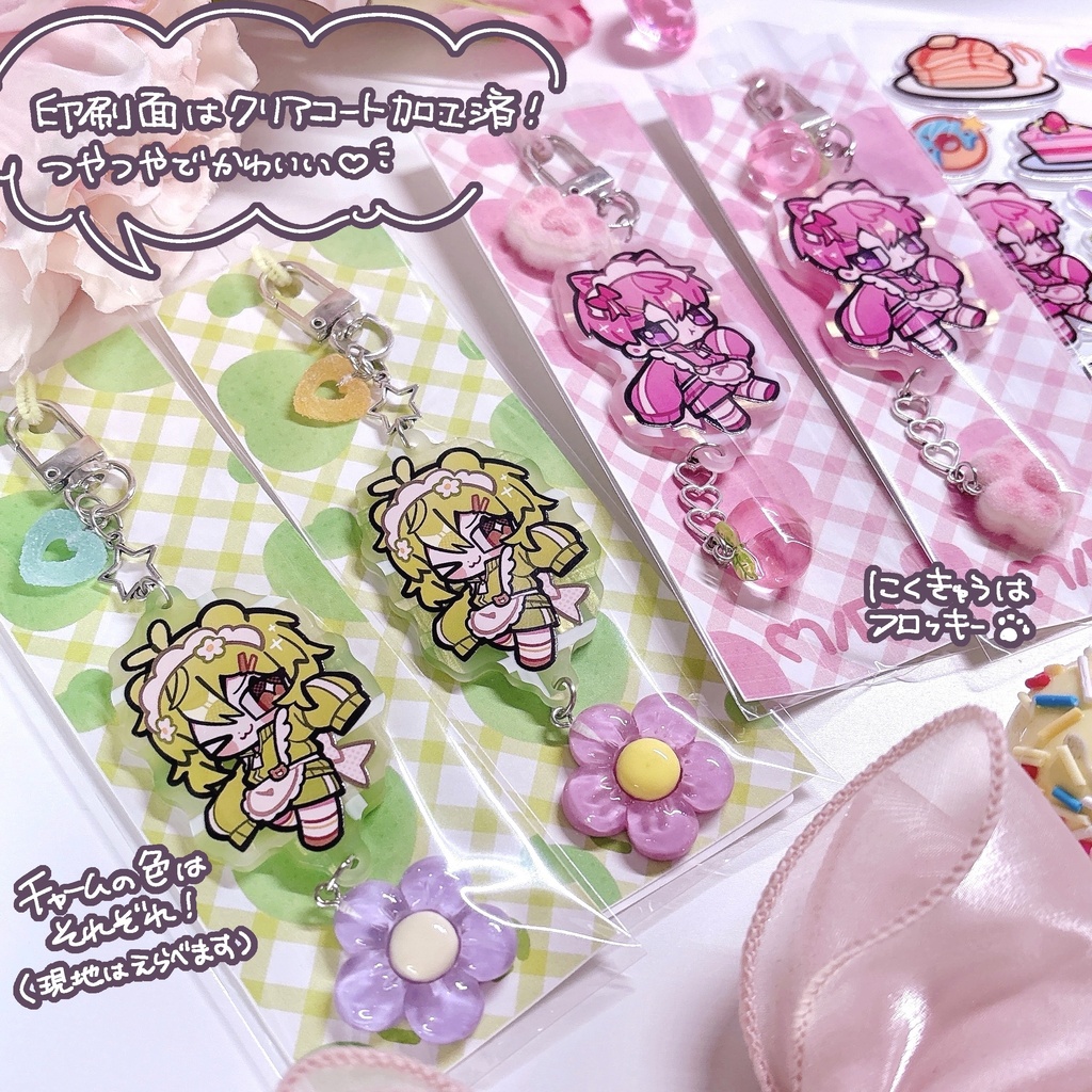 🩷チャームアクリルキーホルダー(モモ)