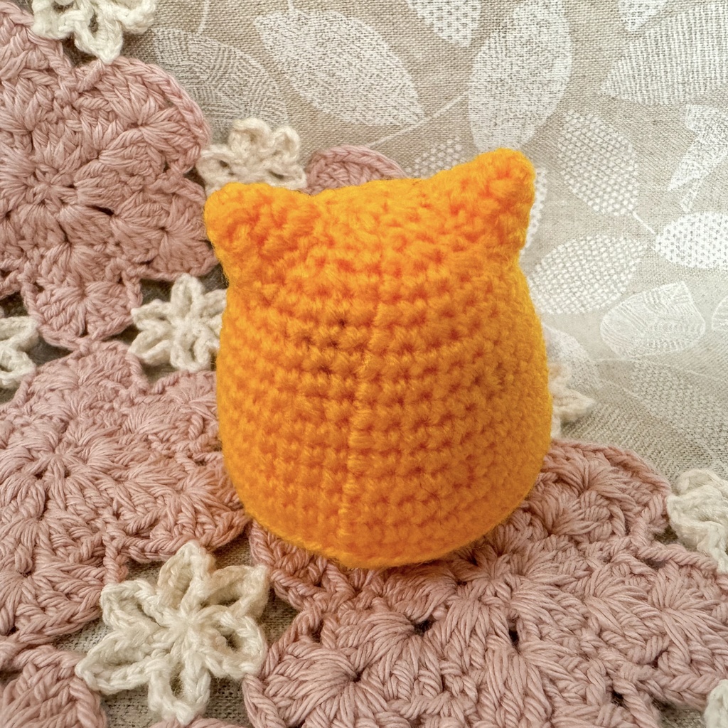 にゃんぷっぷーのあみぐるみ (試作1)