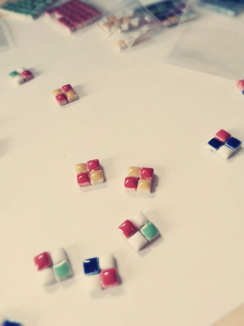 国旗カラータイルピアス