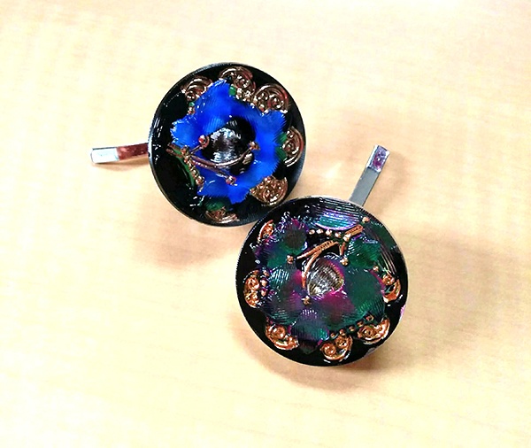 【BF】チェコボタンのポニーフック