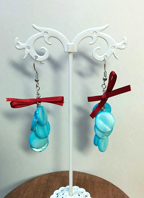 《塞》シェルビーズピアス