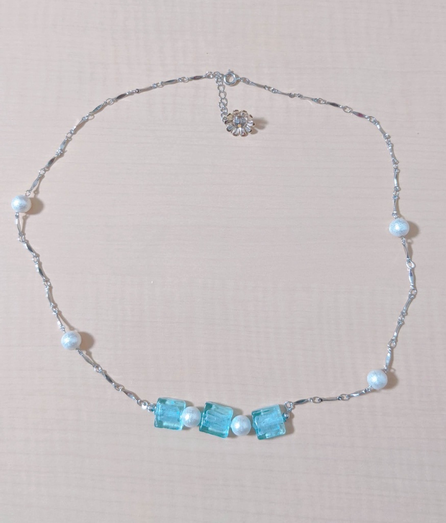 《露》春の雪解けネックレス