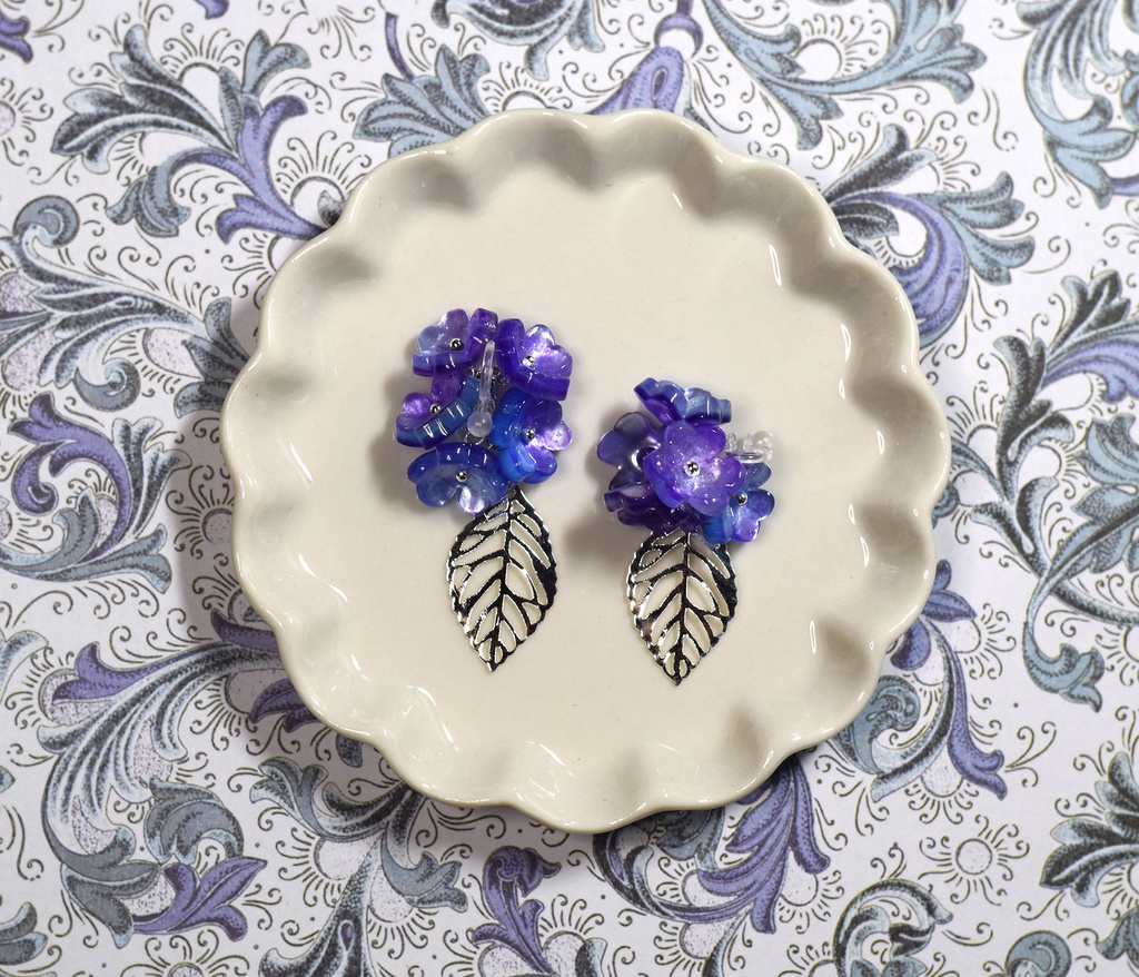 アジサイ風ピアス