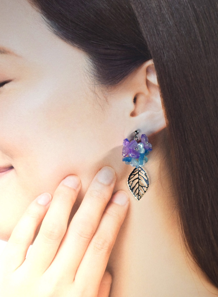 アジサイ風ピアス