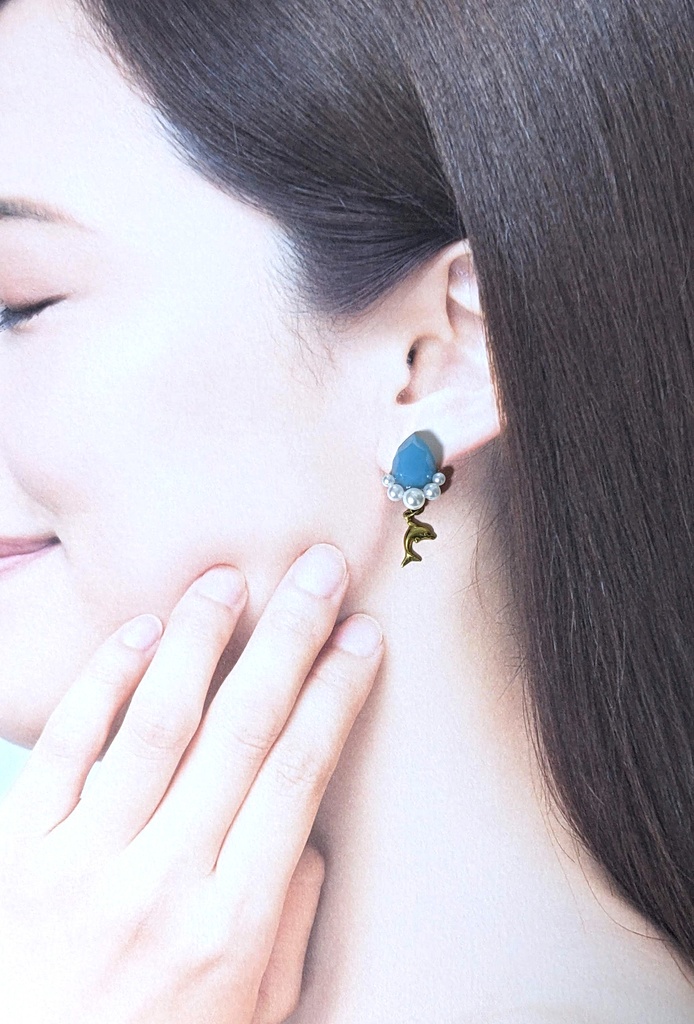 《塞》イルカといつでも一緒ピアス