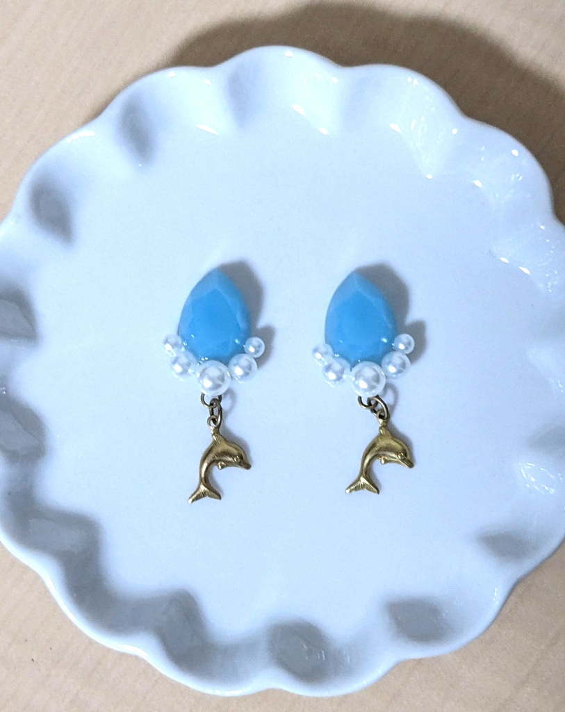 《塞》イルカといつでも一緒ピアス