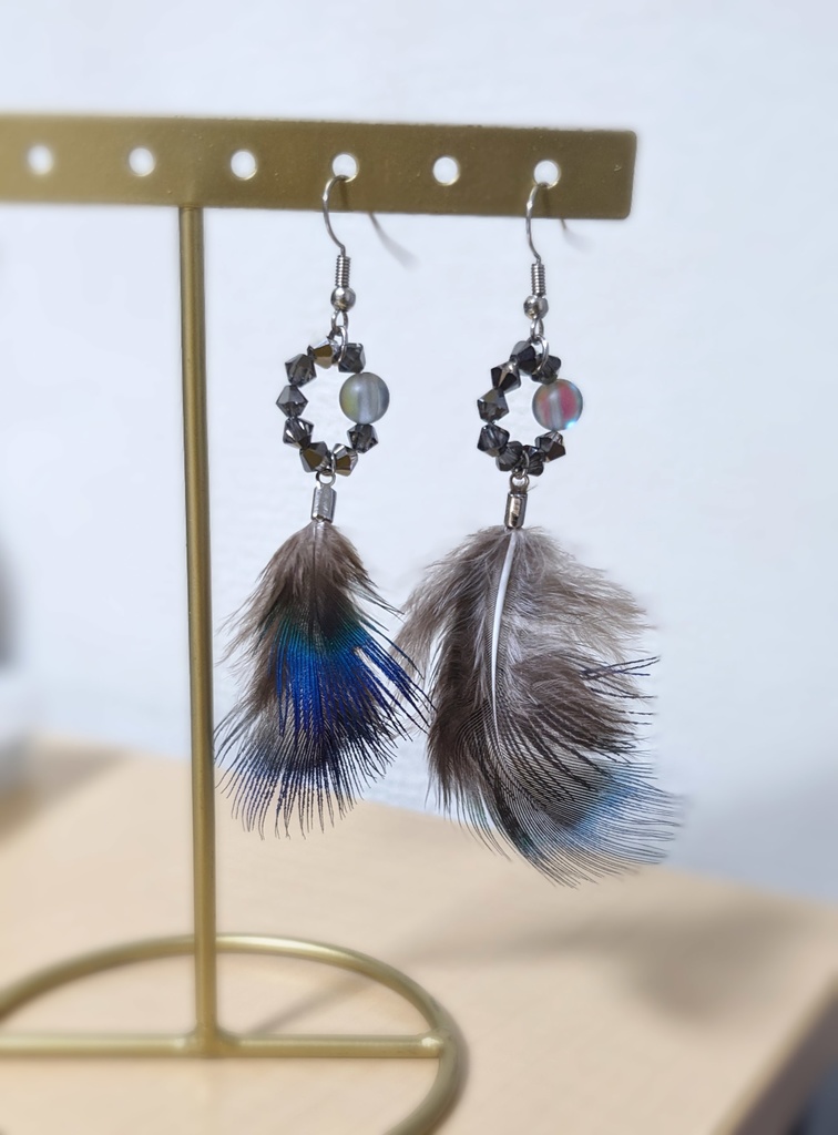《普》かっこいい俺様の小鳥の羽ピアス