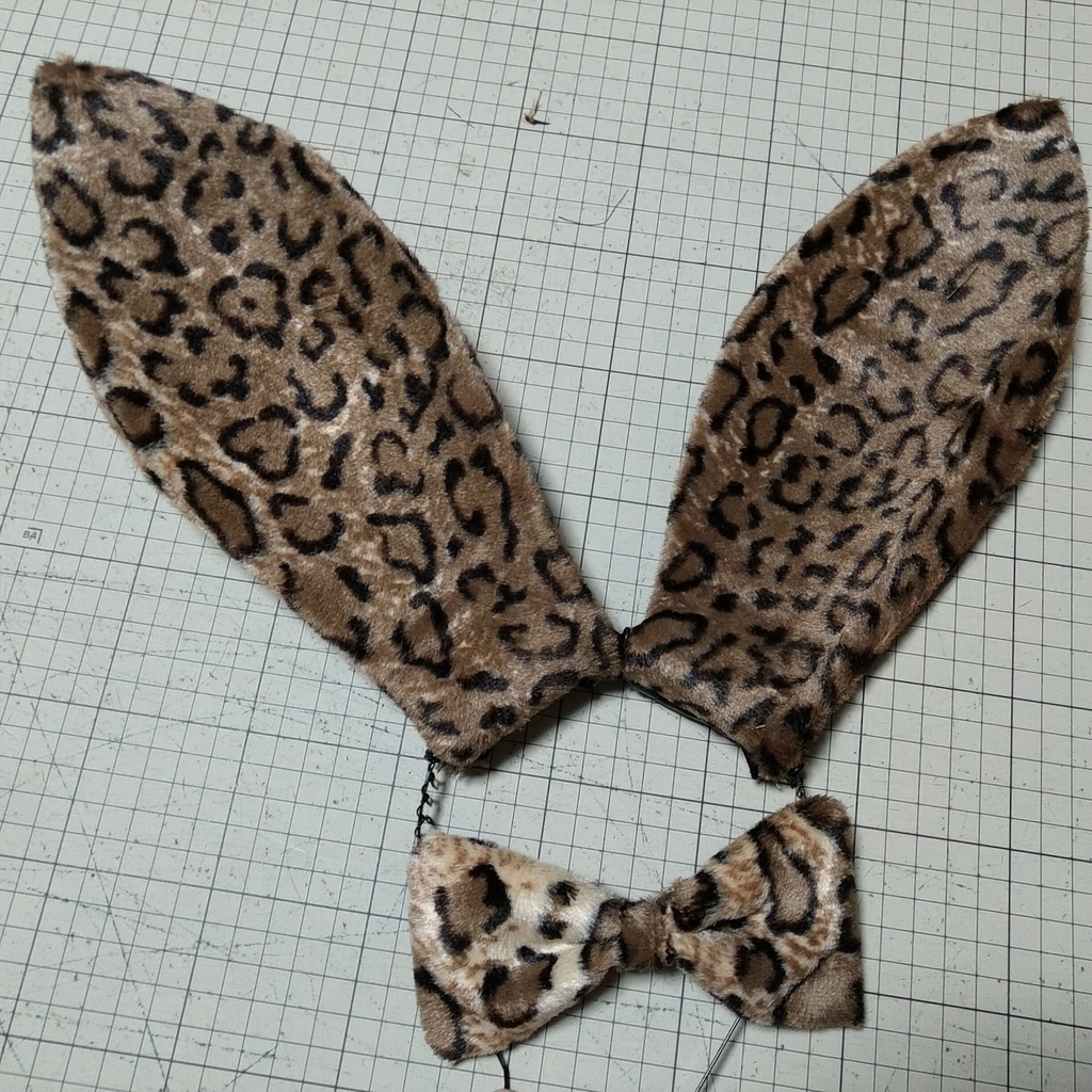 豹柄ファー×エナメルバニー