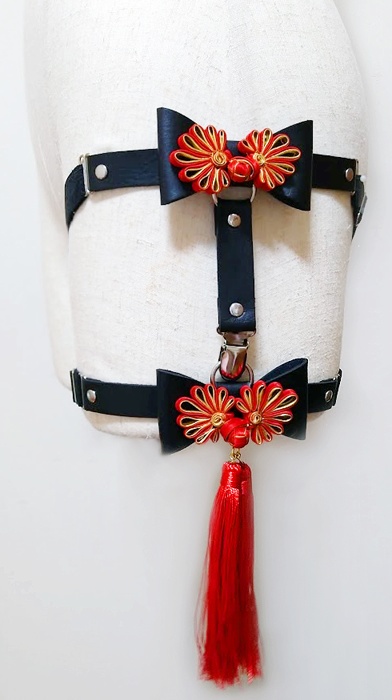 チャイナ ガーターリング