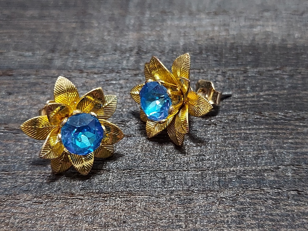 【訳有】煌華　ピアス