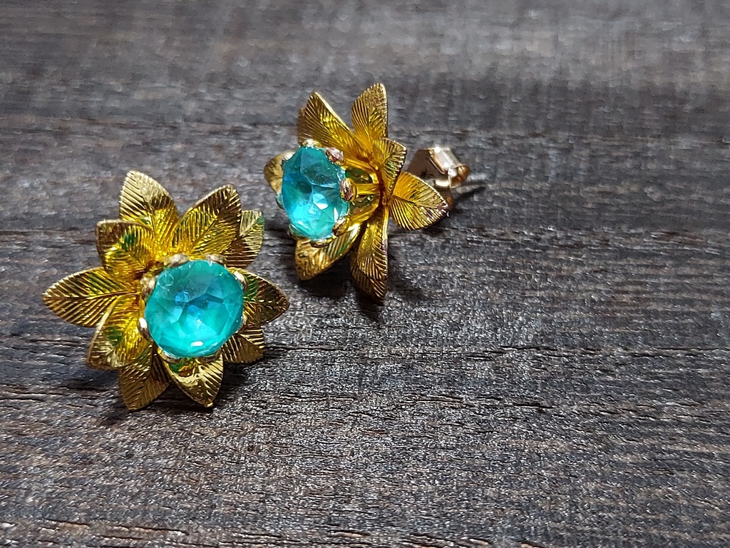 【訳有】煌華　ピアス