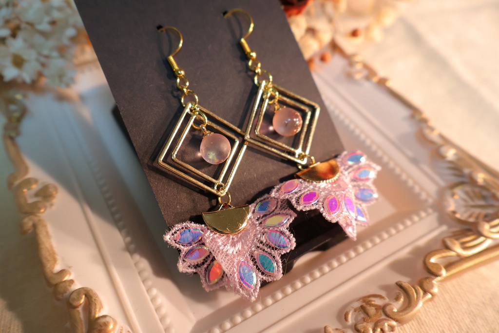 インド刺繡リボンのピアス