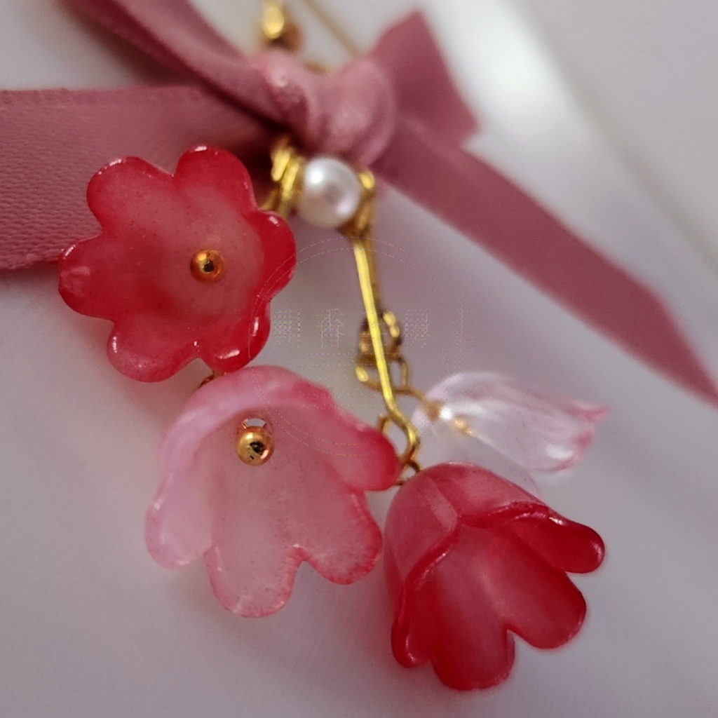 リボンと花の揺れるピアス|ピンクフラワー×パール