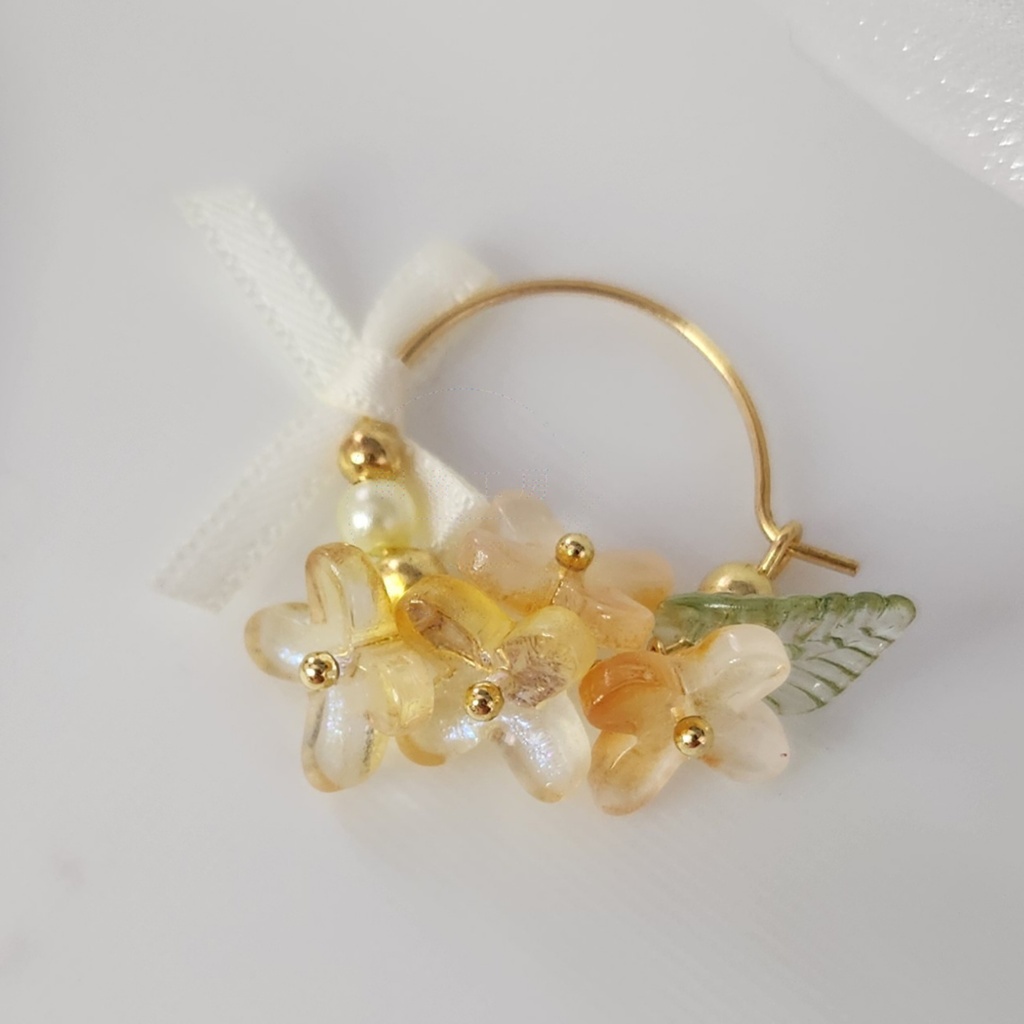 金木犀とリボンのフープピアス|秋色アクセサリー