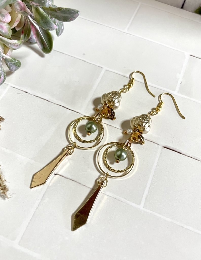 【非公式】オリバー・エバンス モチーフピアス