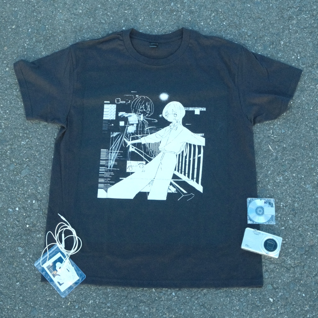 「幽霊みたい」Tシャツ【ホワイト/ブラック】