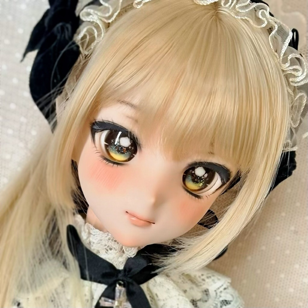 DDH-09 カスタムヘッド+アイ1組+おまけアイ