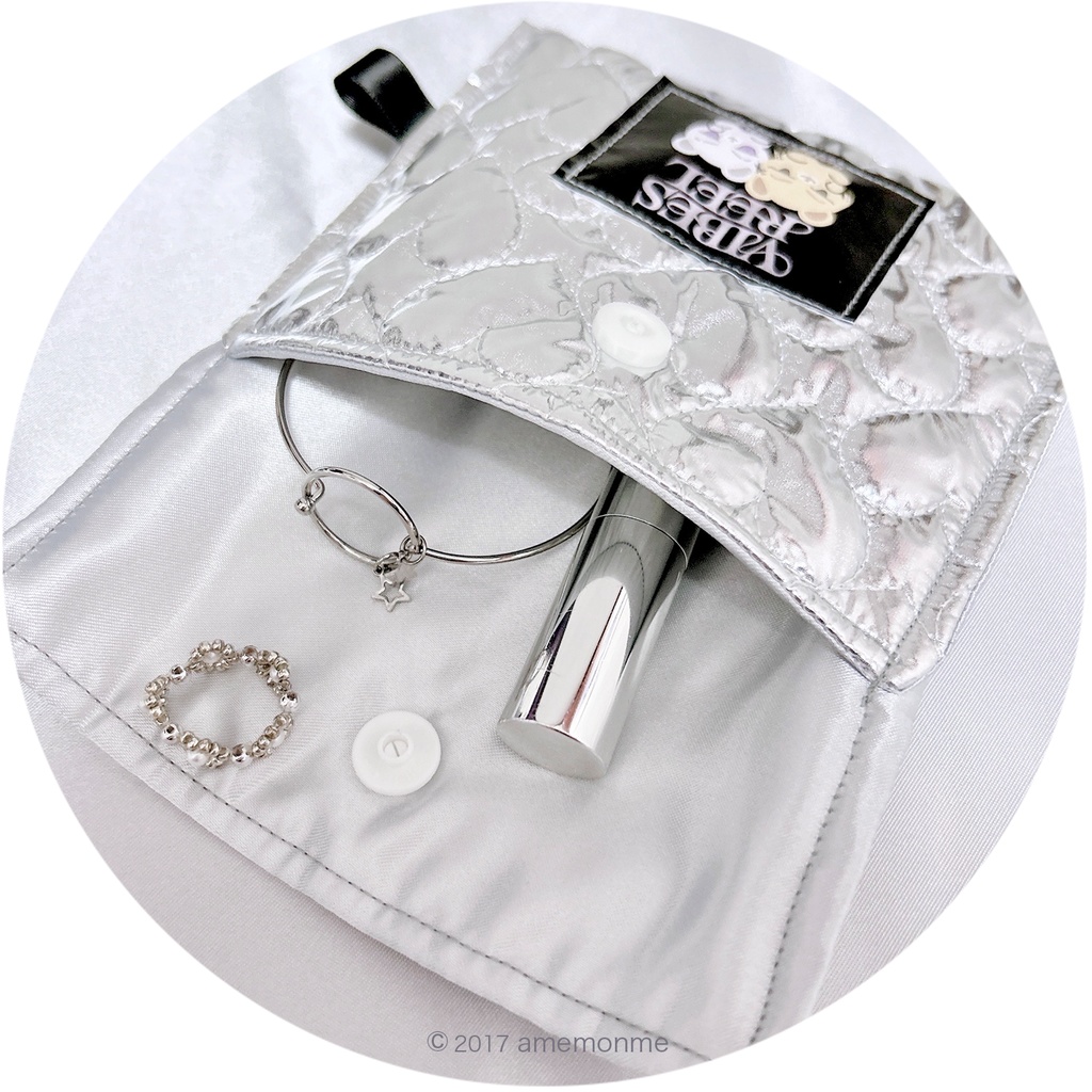 夏グッズ2024 シルバーポーチ