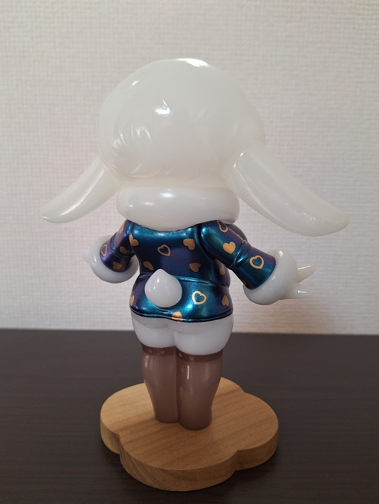 ロップイヤーれざんな 青蓄光