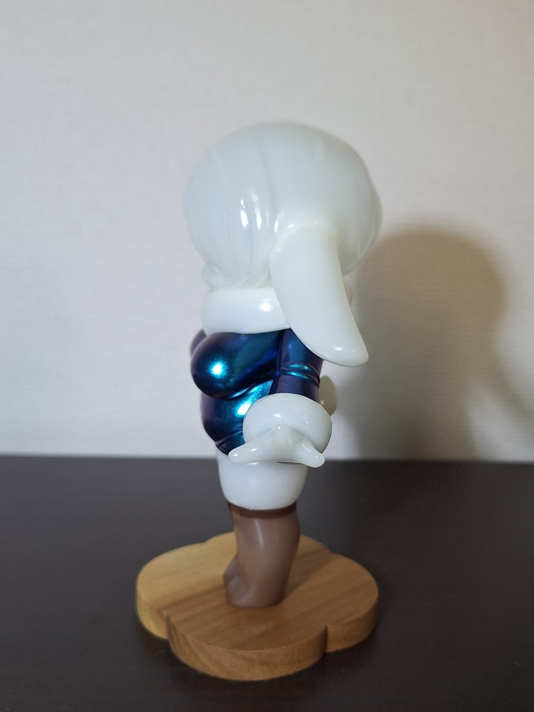 ロップイヤーれざんな 青蓄光