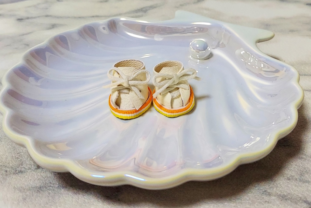 ホワイトスニーカー